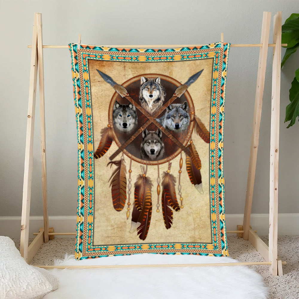 Native American Pattern Wolfs And Dreamcatcher Blanket