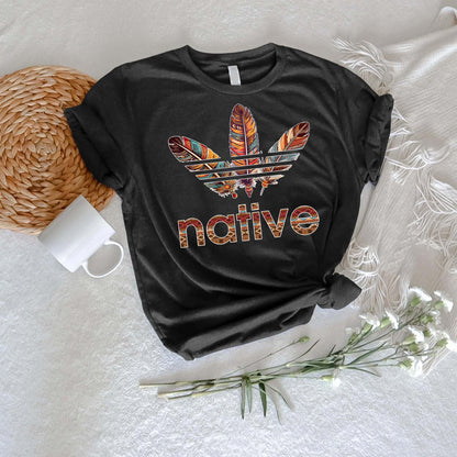 Native American Feather Graphic Boho Tribal Print Unisex T-Shirt