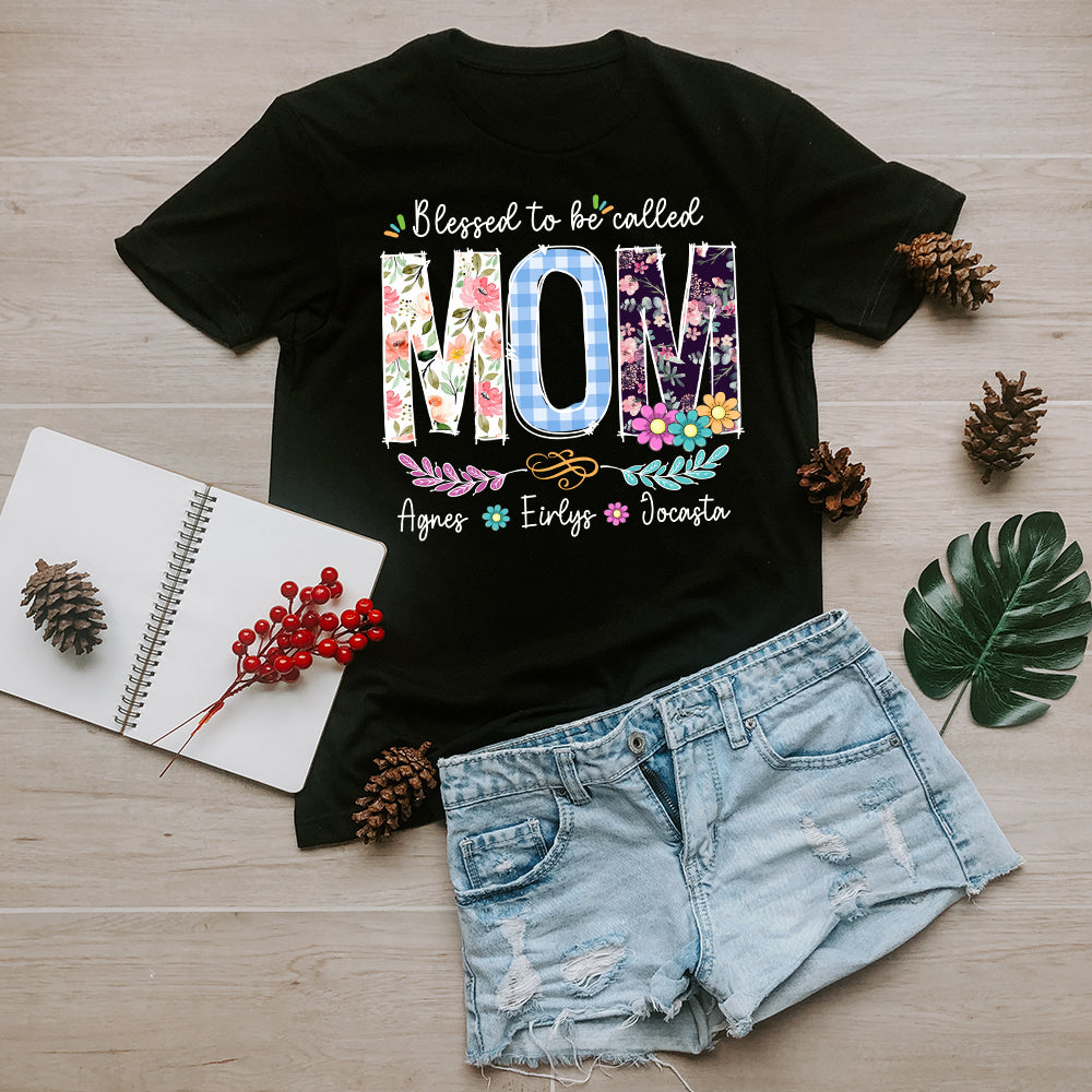 Personalized  Wildflowers Mom With Children's Names T-Shirt