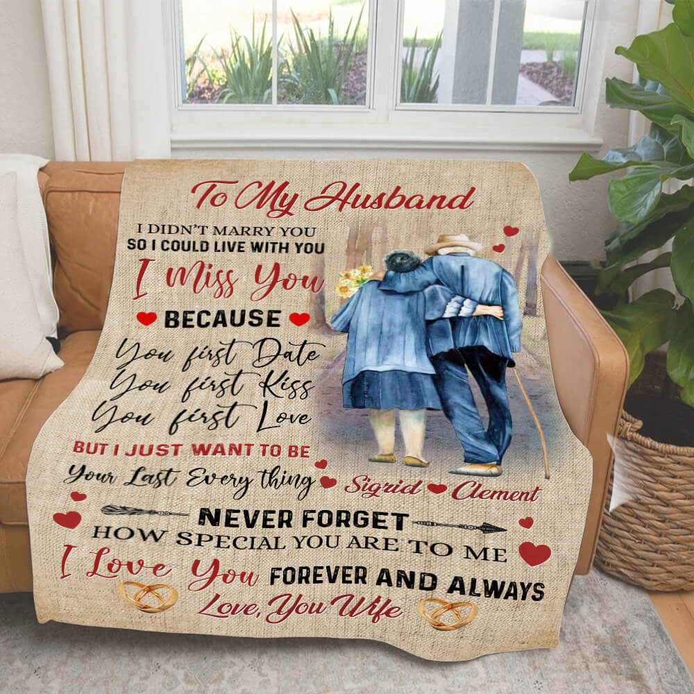 Personalized to My Husband I Didn’t Marry You So I Could Live with You Blanket