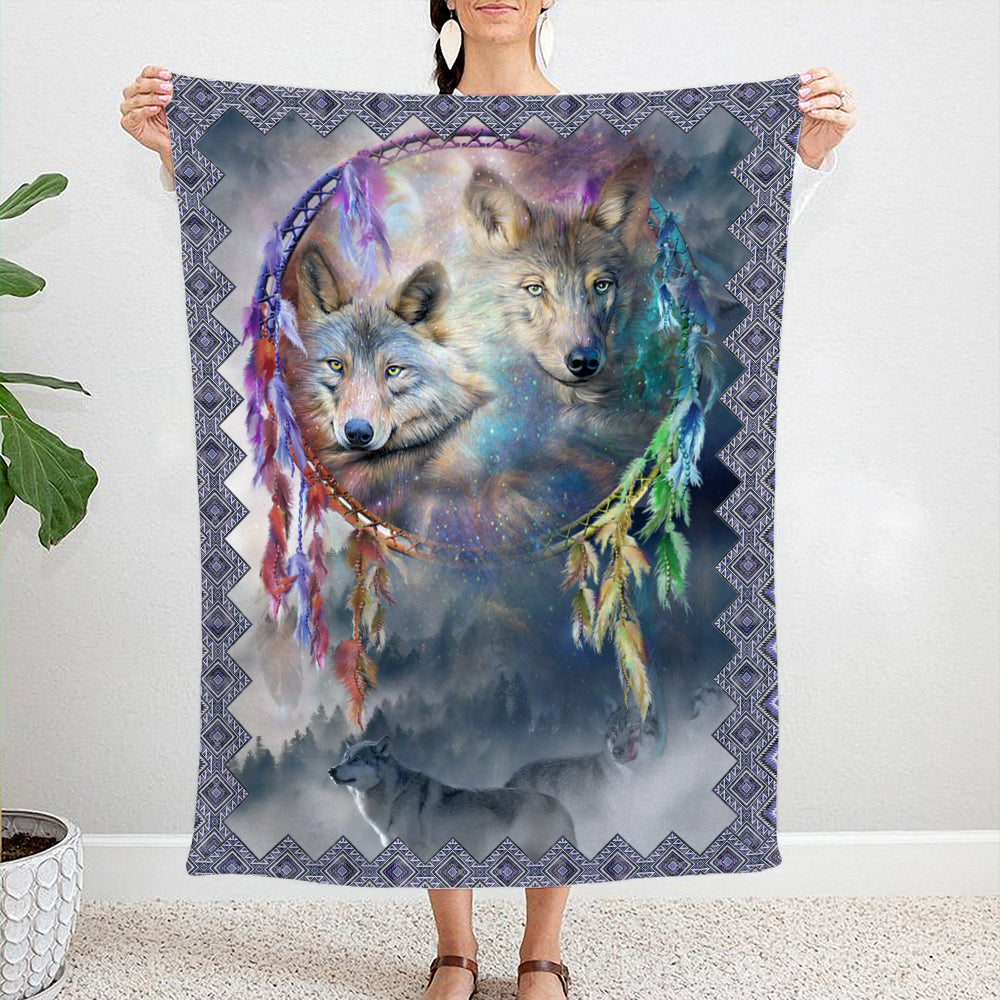 Wolfs Dreamcatcher Native American Pattern Blanket
