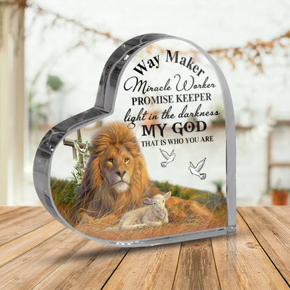 Way Maker Miracle Worker Lion and Lamb Heart Acrylic Plaque