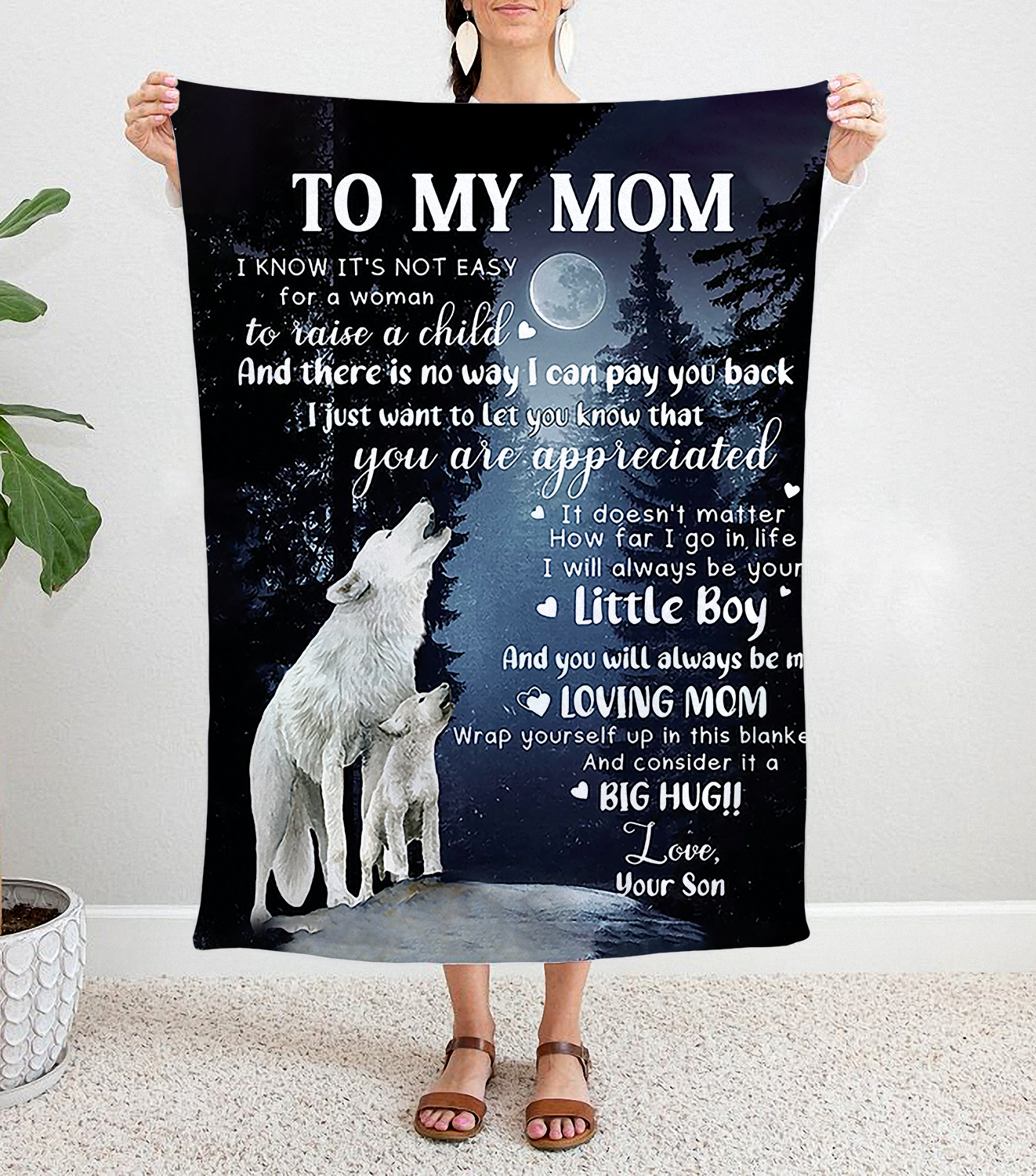 To My Mom I Know It’s Not Easy For A Woman To Raise A Child Wolf, Gift For Mom Blanket